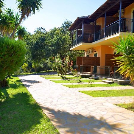 Krystallia Apartments Dassia  Bagian luar foto