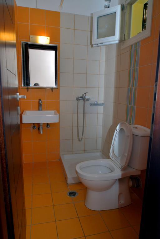 Krystallia Apartments Dassia  Bagian luar foto