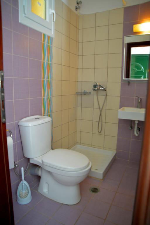 Krystallia Apartments Dassia  Bagian luar foto